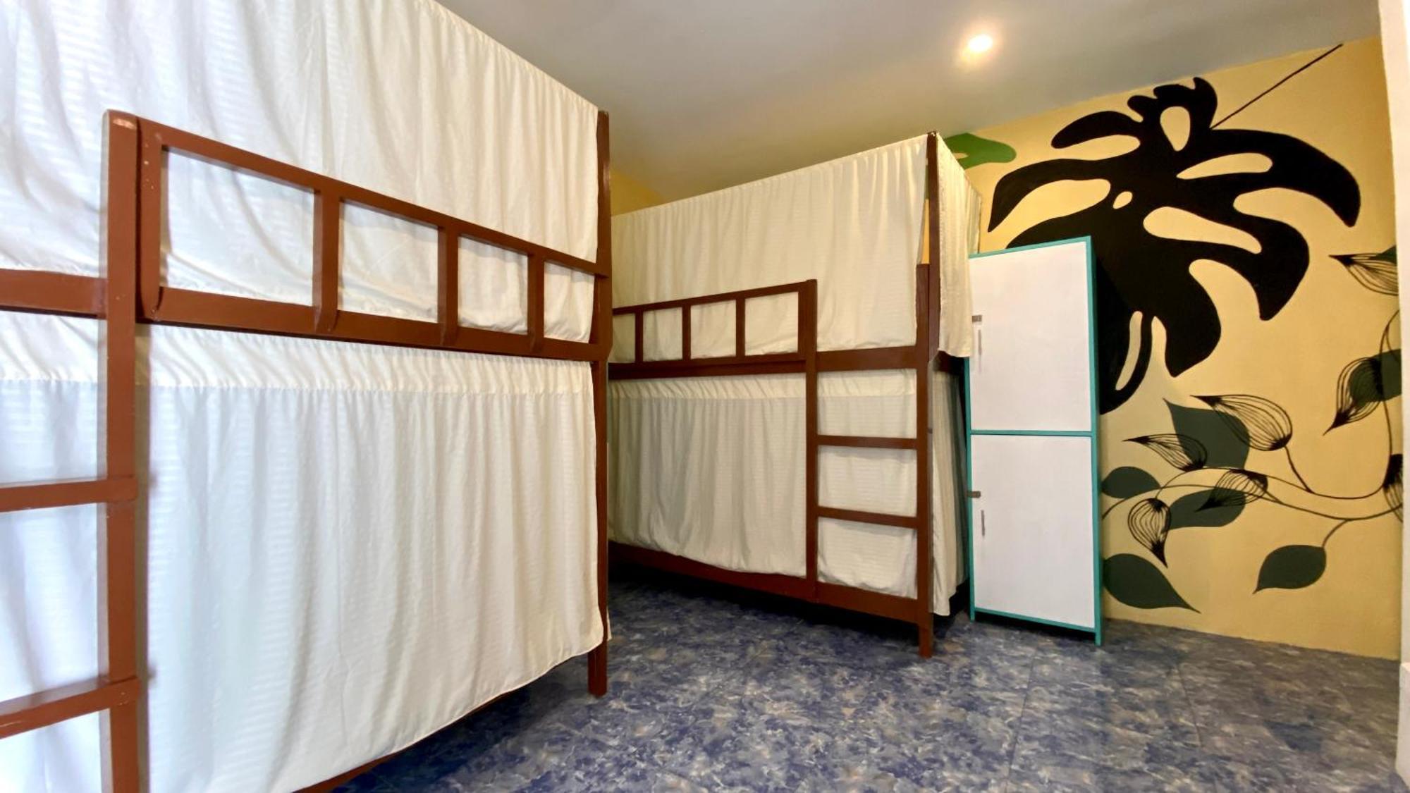Chill Out Hostel Balabag  Екстериор снимка